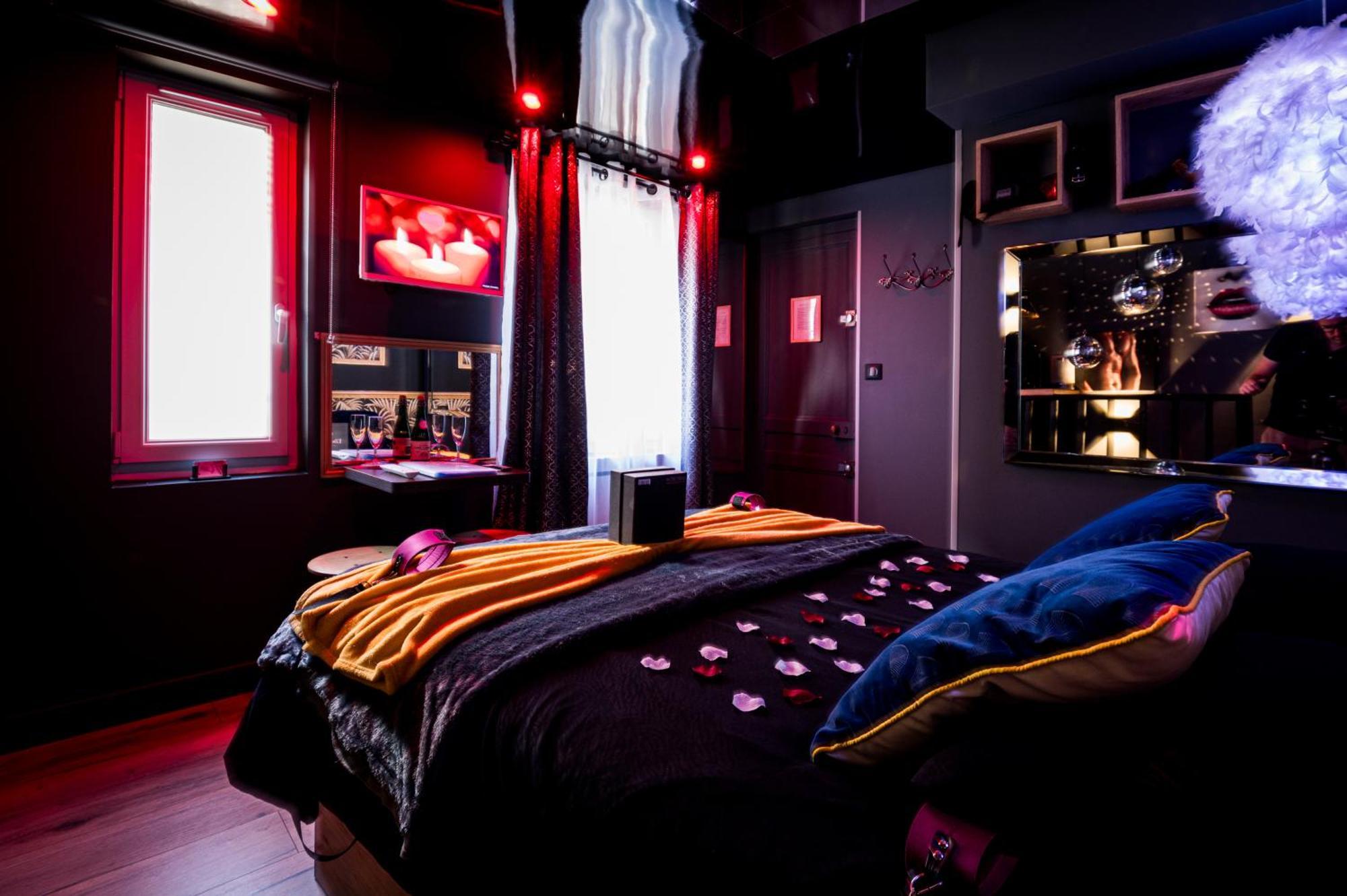 Loveroom Sauna, Balneo, Parking Prive Dans Le Centre De Ονφλέρ Δωμάτιο φωτογραφία