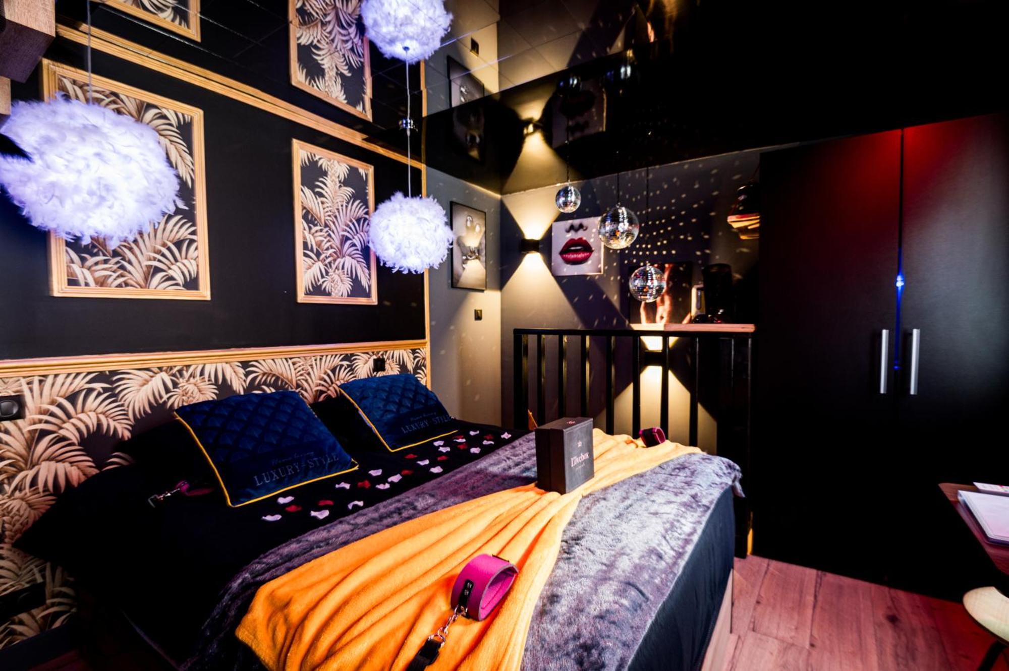 Loveroom Sauna, Balneo, Parking Prive Dans Le Centre De Ονφλέρ Δωμάτιο φωτογραφία